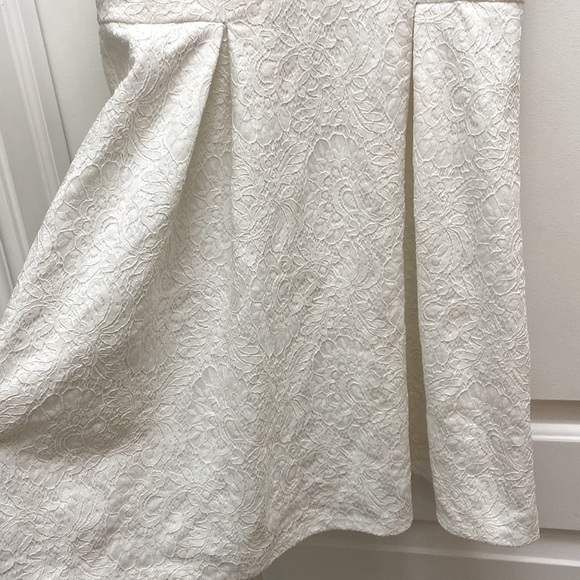 Francesca’s white sleevless pleated casual semi formal dress size medium - Picture 4 of 9